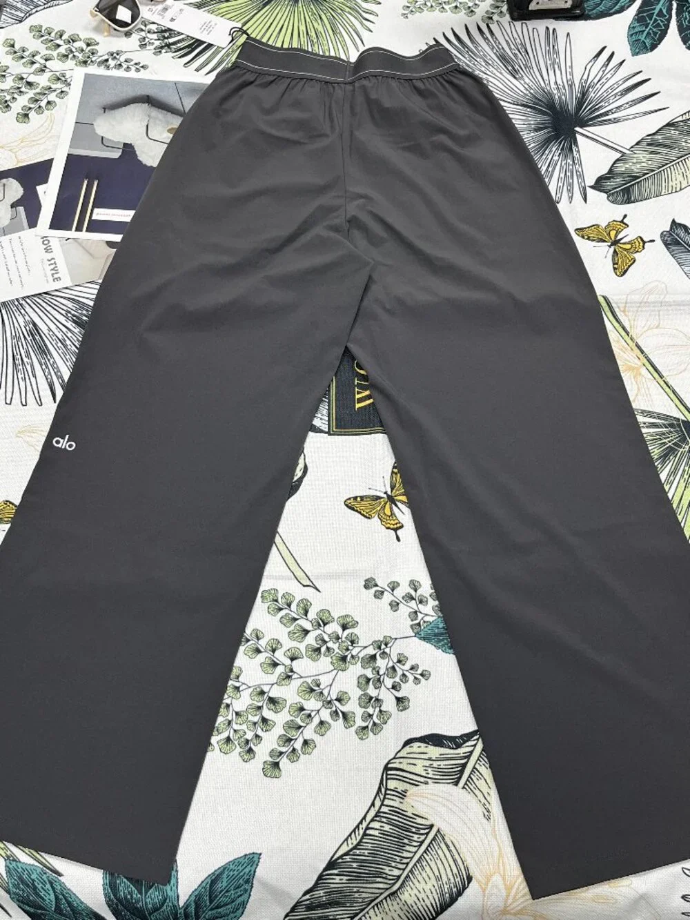 📜ALO Yoga Suit Up Trouser Dark Grey (Regular) 🗃Create a cool girl style